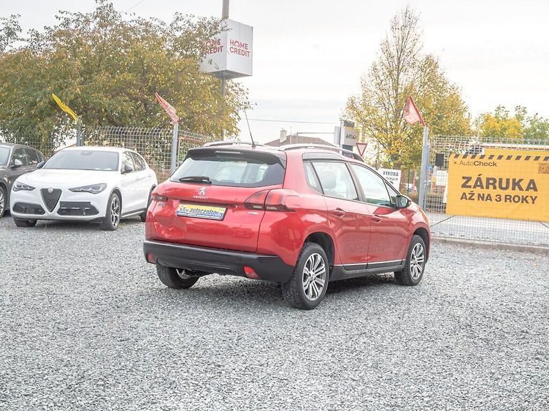 Peugeot 2008 (2017) ČR 1.2T 81KW – 88.359KM - fotka 5 z 41