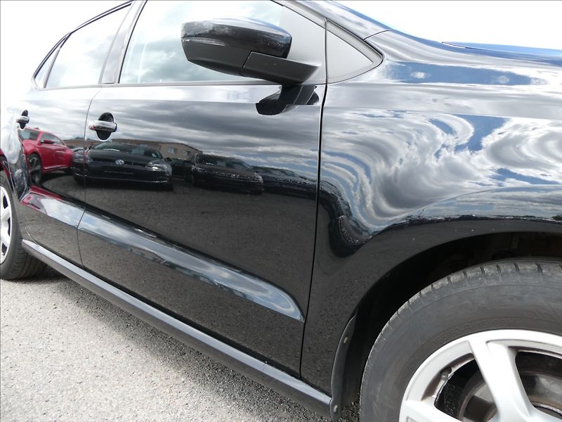 Volkswagen Polo 1,2 i 51kW 2x kola, po servise - fotka 13 z 42