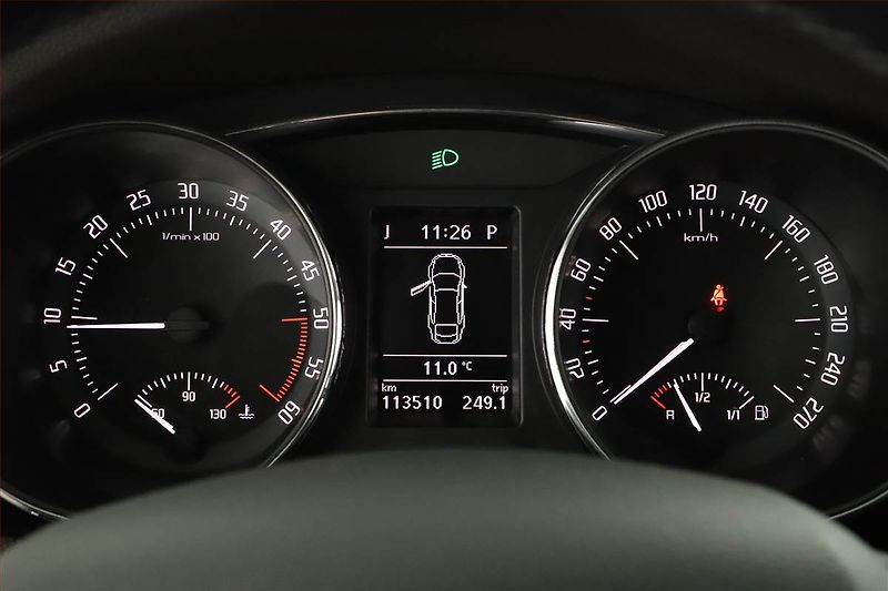Škoda Superb (2014) Laurin&Klement 2.0 TDI, 4X4 - fotka 9 z 17