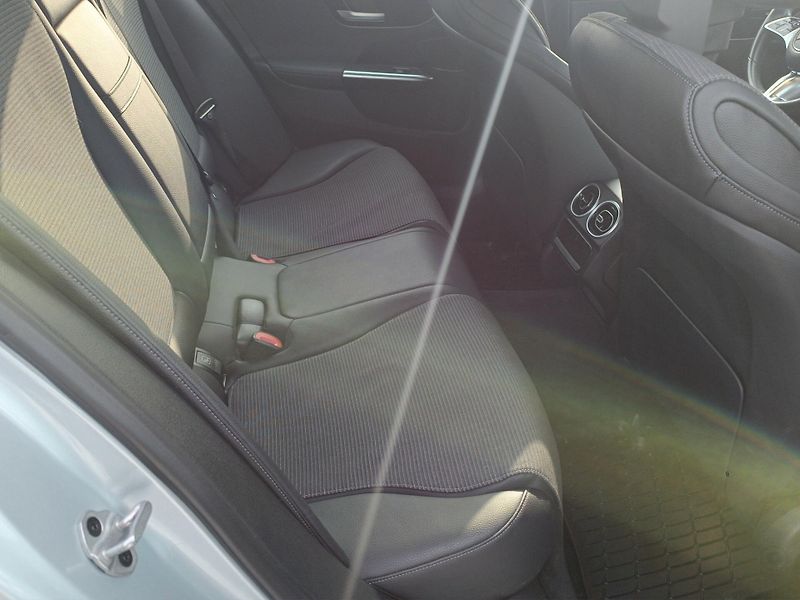 Mercedes-Benz Třídy C (2021) 220d , 147KW, 9G-tronic, navig - fotka 19 z 25