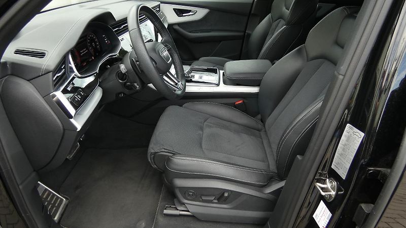 Audi Q7 50 TDI quattro Tiptronic S lin - fotka 20 z 26