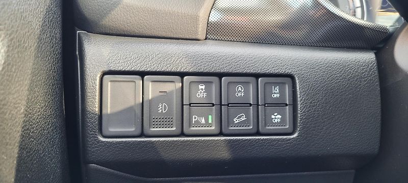 Suzuki Vitara (2018) 1,4 103kW DSG 4×4 BoosterJet - fotka 34 z 55