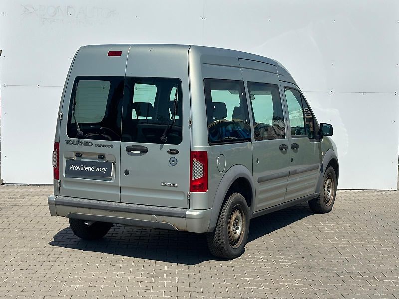 Ford Tourneo Connect 1.8 TDCi 66kW - fotka 2 z 23