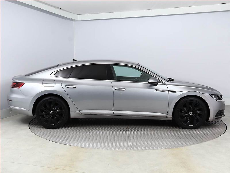 Volkswagen Arteon (2018) 1.5 TSI - fotka 6 z 18