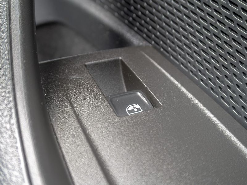Škoda Octavia (2021) ČR 2.0TDI 147KW SCOUT - fotka 34 z 54