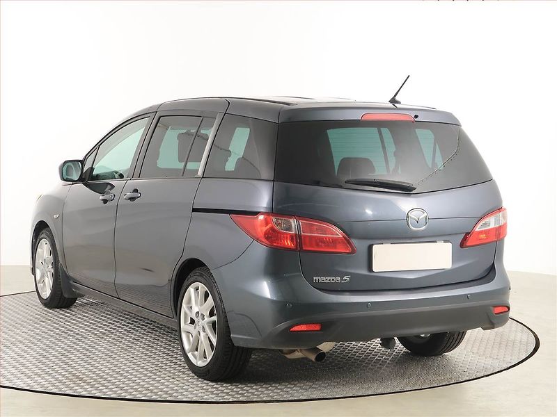 Mazda 5 (2012) 1.8, Tempomat, Park. senzory - fotka 4 z 21