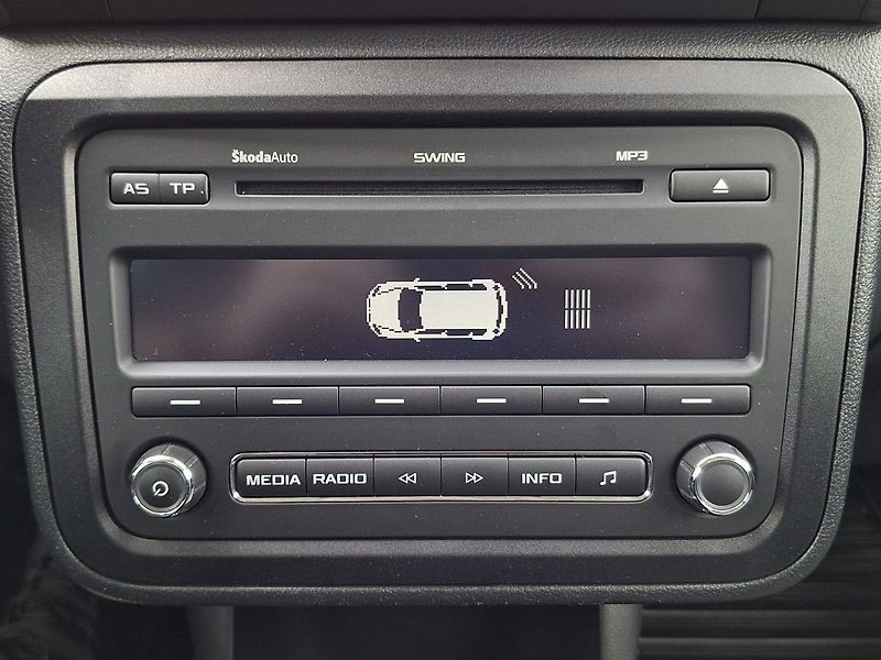 Škoda Roomster 1,2 TSI 63kW M5 2.MAJ - fotka 20 z 23