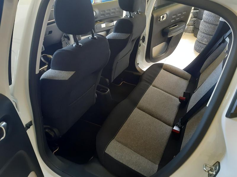 Citroën C3 1.2 i PureTech DigiKlima - fotka 18 z 22