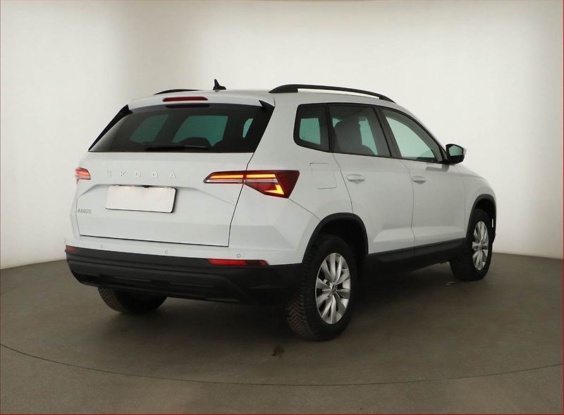 Škoda Karoq (2024) Fresh 1.5 TSI - fotka 5 z 20