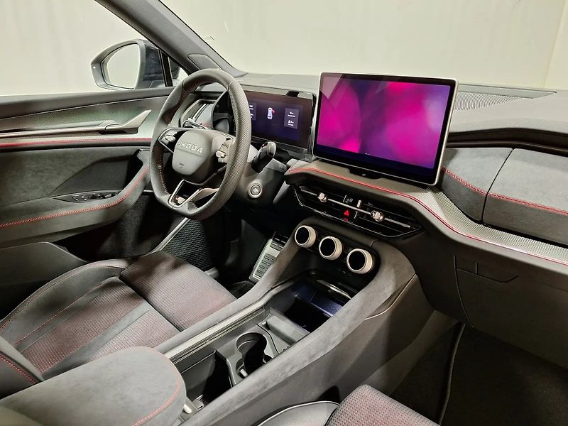 Škoda Kodiaq (2026) RS 2.0 TSI 4x4 195 kW 7Míst - fotka 10 z 31