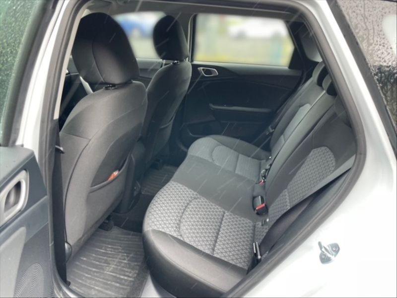 Kia Ceed 1,5 T-GDI Spin AT - fotka 8 z 11