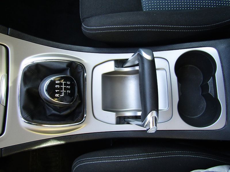 Ford S-MAX (2010) 2.0 TDCi EURO 5 - fotka 33 z 43