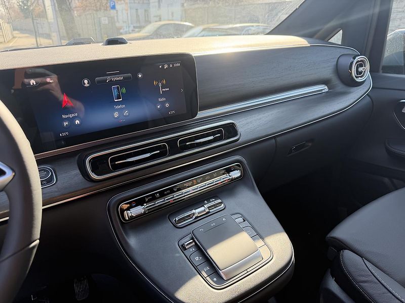 Mercedes-Benz Třídy V (2025) Marco Polo 300 d  / 4M - fotka 23 z 35