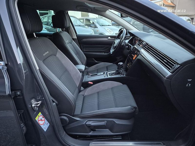 Volkswagen Passat Variant (2021) 2.0TDI 147kW ALLTRACK DSG 4X4 - fotka 40 z 56