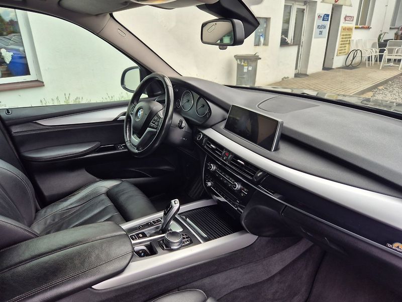 BMW X5 (2017) 2.0 TDI XDrive, Odpočet DPH - fotka 13 z 31