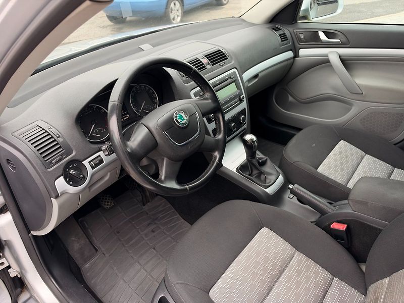 Škoda Octavia (2010) 1,2 TSI 77 Kw - fotka 11 z 30