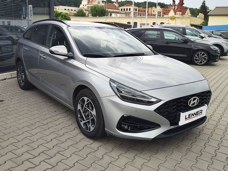 Hyundai i30 1.5 T-GDi/103kW Style - fotka 3 z 36