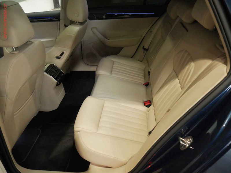 Škoda Superb (2016) 2.0 TSi 4x4, L&K, DSG, navi - fotka 10 z 23