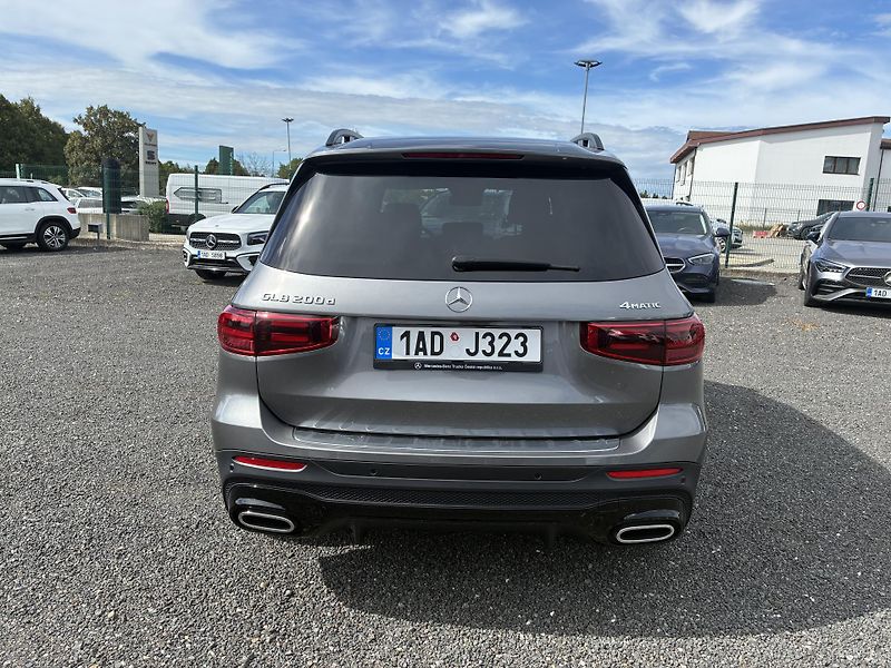 Mercedes-Benz GLB (2024) 200d 4MATIC - fotka 4 z 14