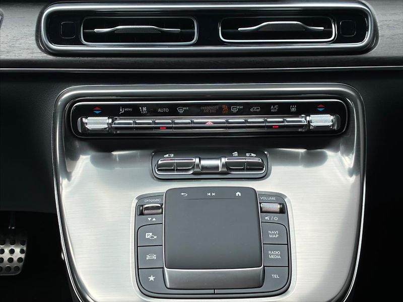 Mercedes-Benz Třídy V 2,0 300 d / Exclusive / L / 4M - fotka 15 z 20