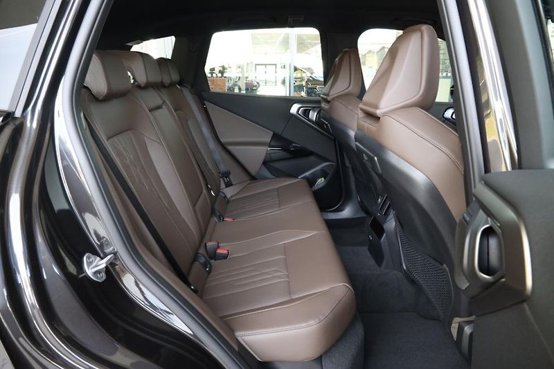 BMW X3 30e xDrive - fotka 6 z 18