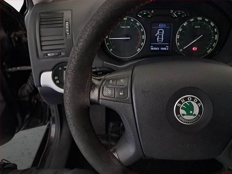 Škoda Octavia (2007) 1.9 TDI, po STK, Tažné - fotka 16 z 20