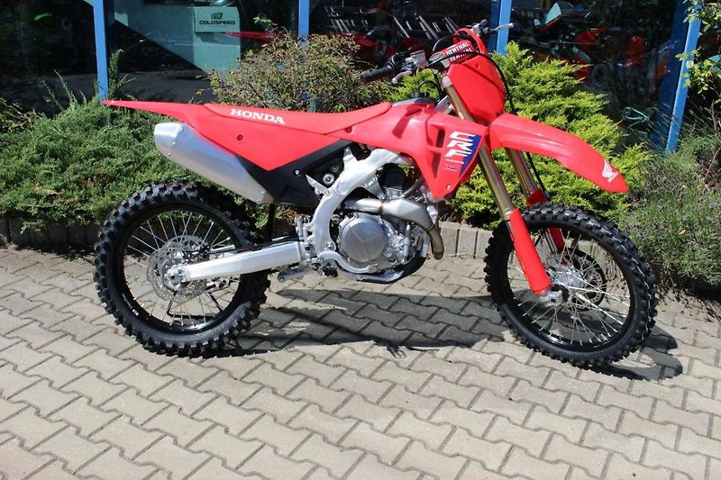 Honda CRF 450 R (2026) 2026 SKLADEM NYNÍ AKCE - fotka 3 z 8
