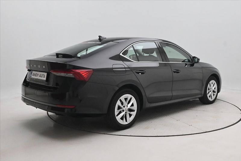 Škoda Octavia 2,0 TDI 110kW DSG Style Záruka - fotka 5 z 31