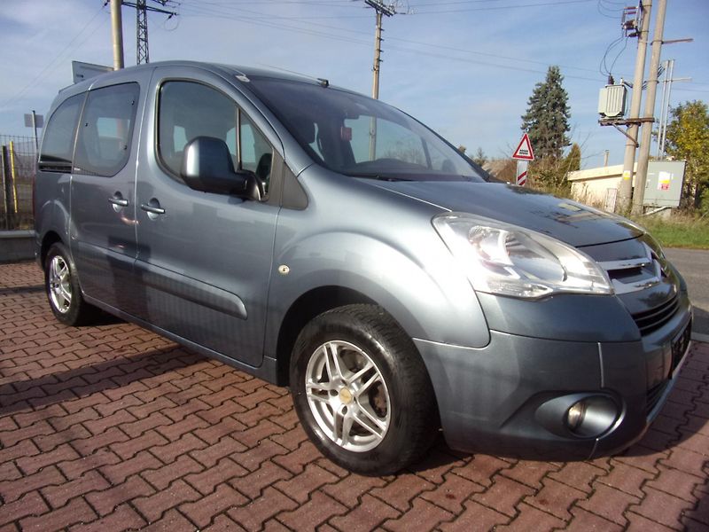 Citroën Berlingo (2009) 1,6i KLIMA VÝHŘEV  - fotka 11 z 31
