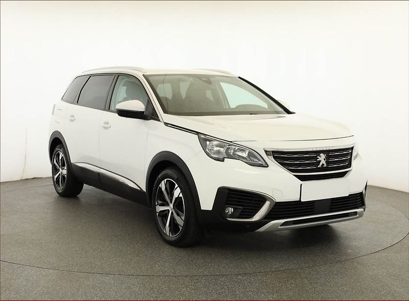 Peugeot 5008 (2020) 1.5 BlueHDi, 7 míst, ČR,1.maj - fotka 1 z 18