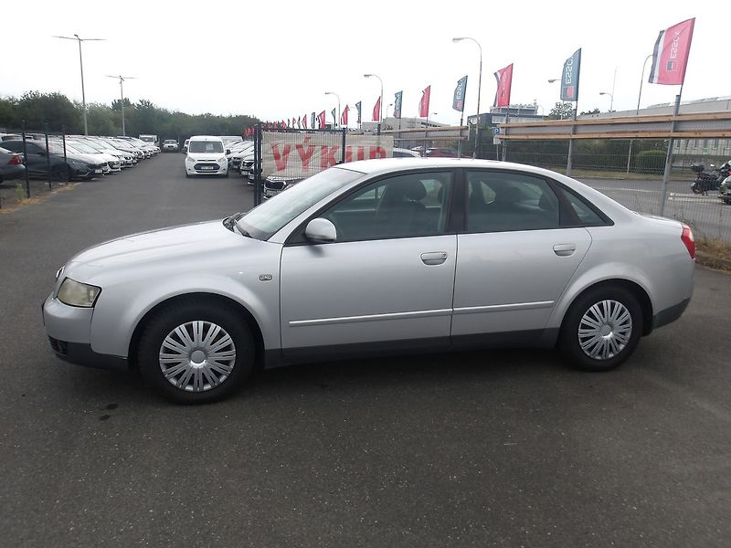 Audi A4 1,8i 110kW NOVÁ SPOJKA ! - fotka 8 z 26