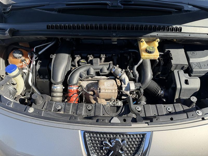 Peugeot 3008 1.6i 16V - fotka 21 z 21