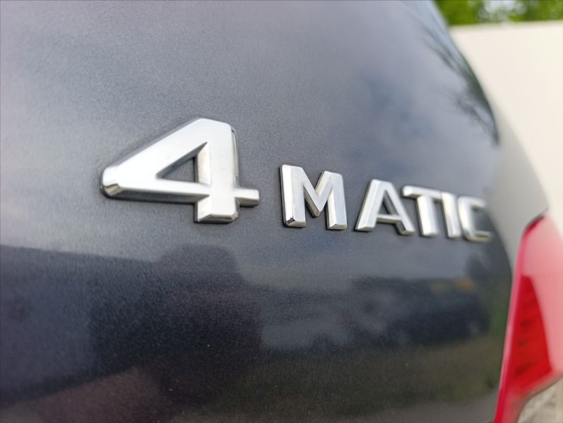 Mercedes-Benz GLK 2,1 220 REZERVOVÁNO CDi 4x4 Au - fotka 33 z 36