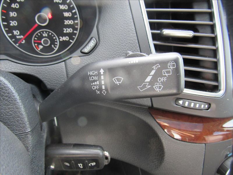 Volkswagen Sharan 2,0 TDi 103kW 5 míst - fotka 24 z 35