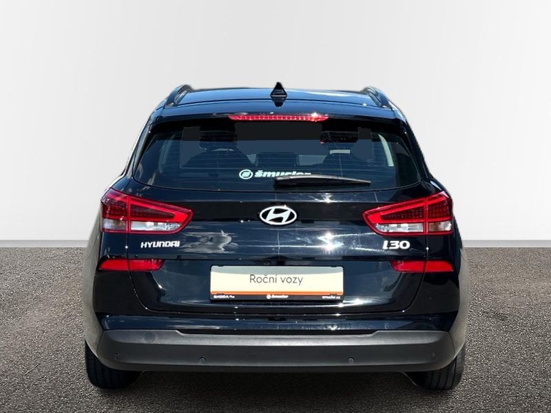 Hyundai i30 MHEV Smart - fotka 17 z 25