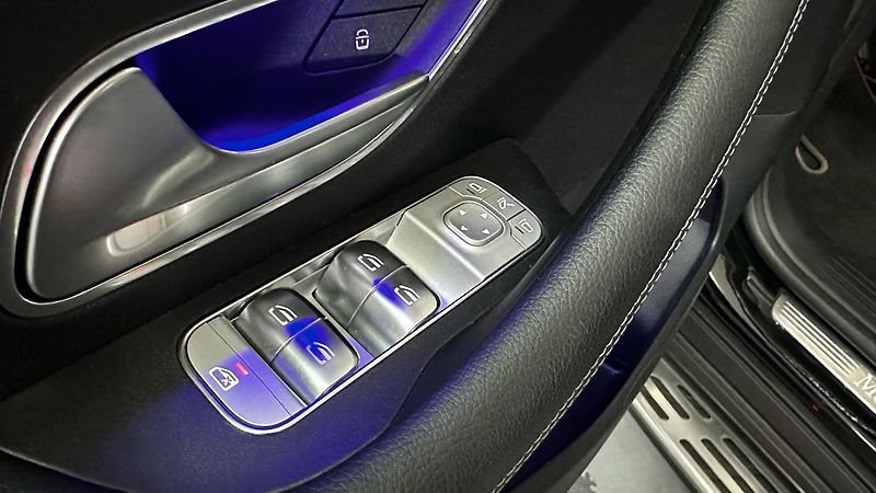 Mercedes-Benz GLS ZÁRUKA / TOP STAV I VÝBAVA - fotka 41 z 73
