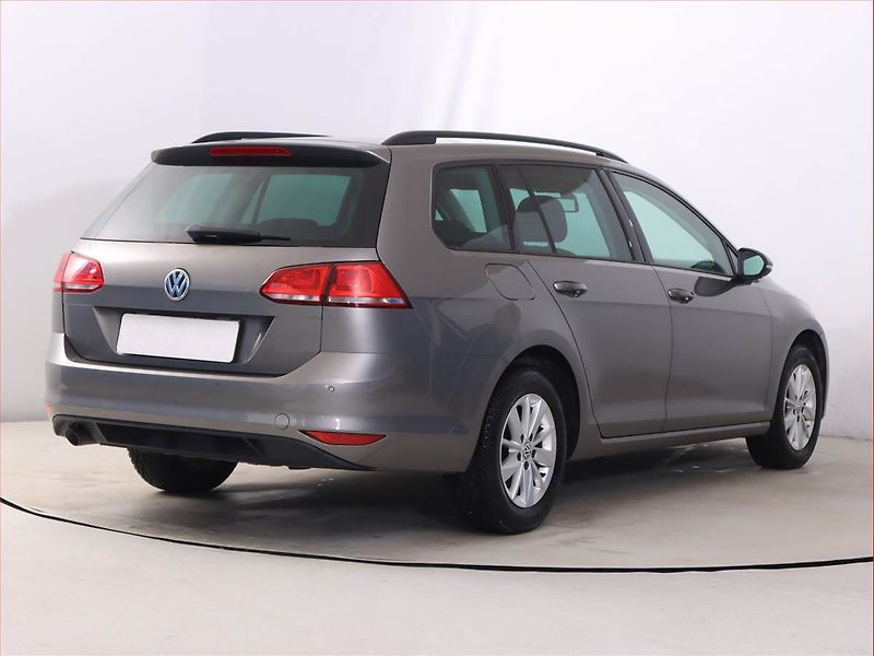 Volkswagen Golf (2015) 1.6 TDI, Serv.kniha, Tempomat - fotka 5 z 20