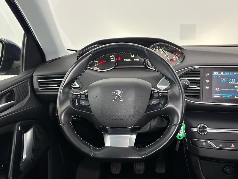 Peugeot 308 Kombi 308 - fotka 18 z 27