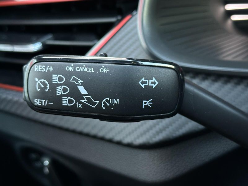 Škoda Kamiq 1.0TSi DSG Monte Carlo 116PS M - fotka 17 z 41