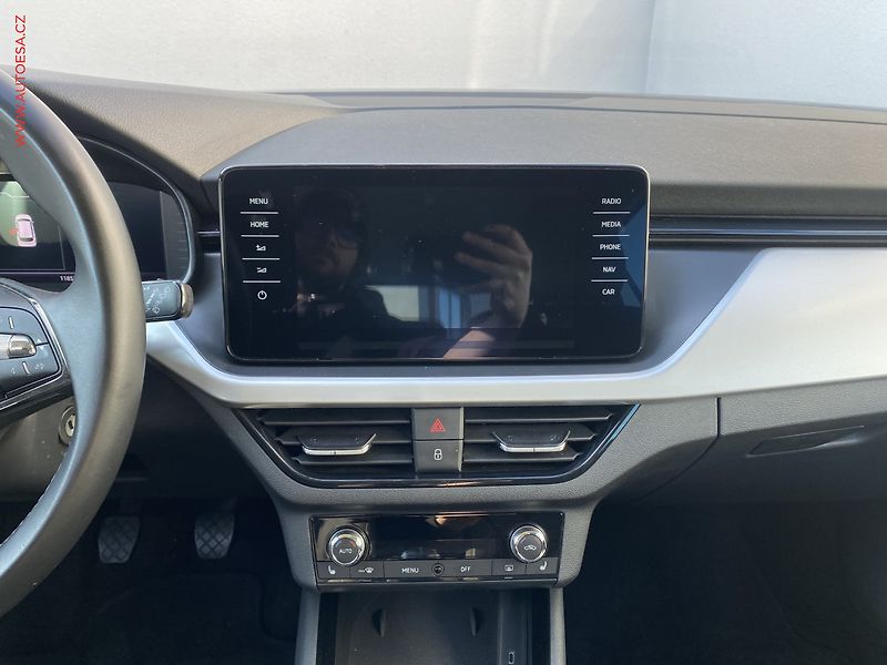 Škoda Kamiq (2020) 1.0 TSi, Ambition - fotka 12 z 18