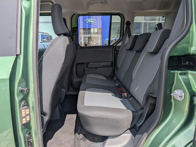 Ford Tourneo Courier (2026) Titanium, Tourneo, 43 kWh Elek - fotka 12 z 19