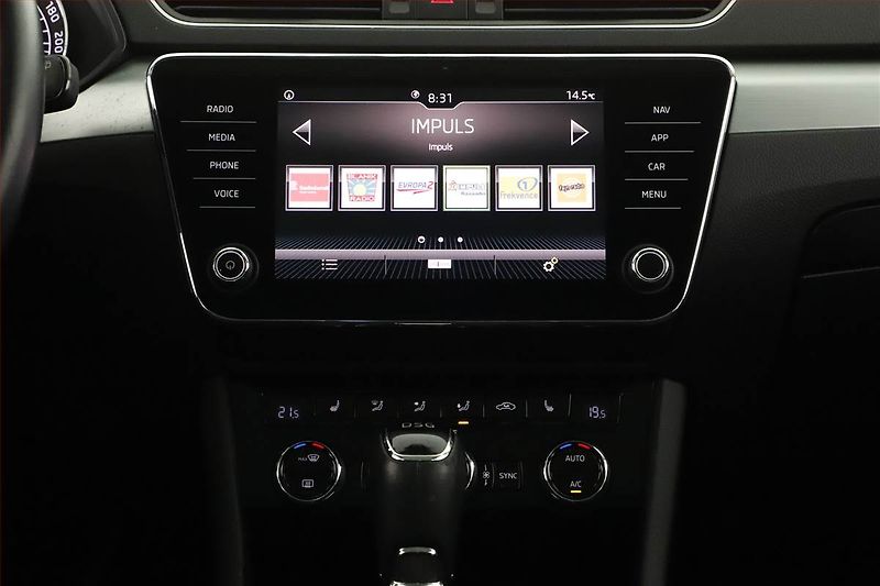Škoda Superb (2017) 1.8 TSI, Automat, Navi - fotka 14 z 18