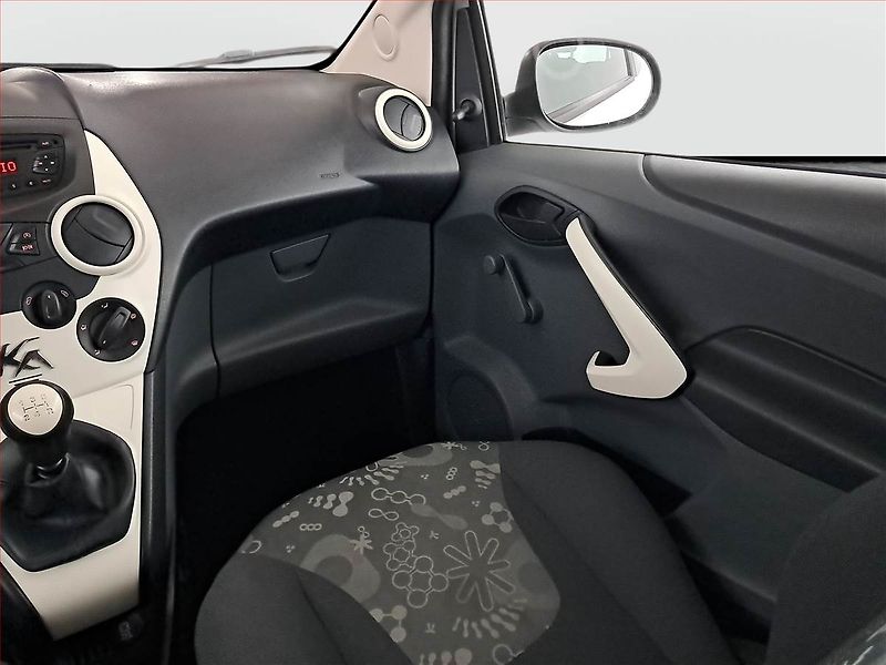 Ford Ka (2012) 1.2 i, po STK, oblíbený vůz - fotka 8 z 13