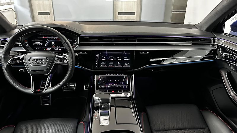 Audi S8 TOP STAV - fotka 30 z 51