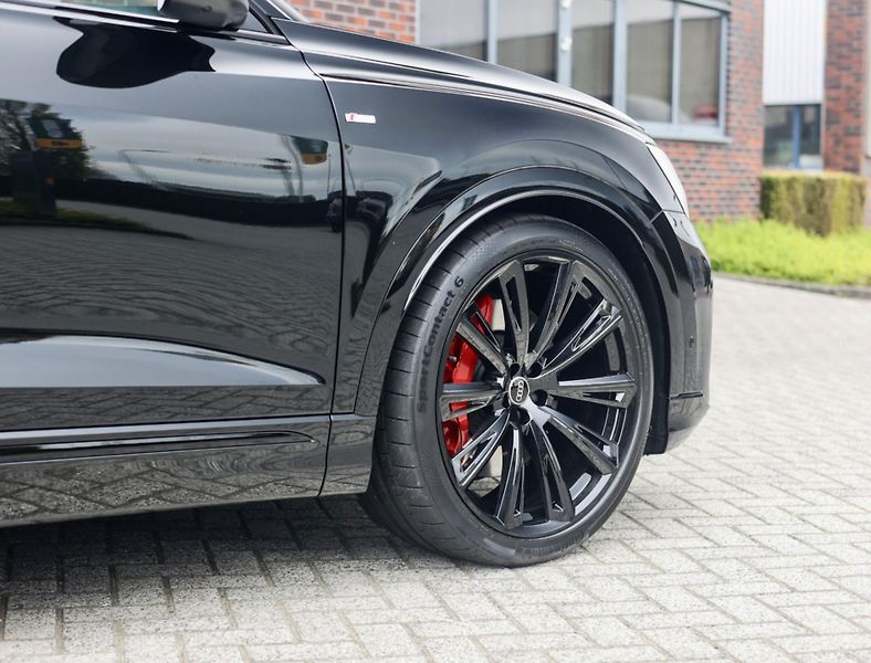 Audi Q8 (2026) 55 TFSIe Quattro - fotka 17 z 47