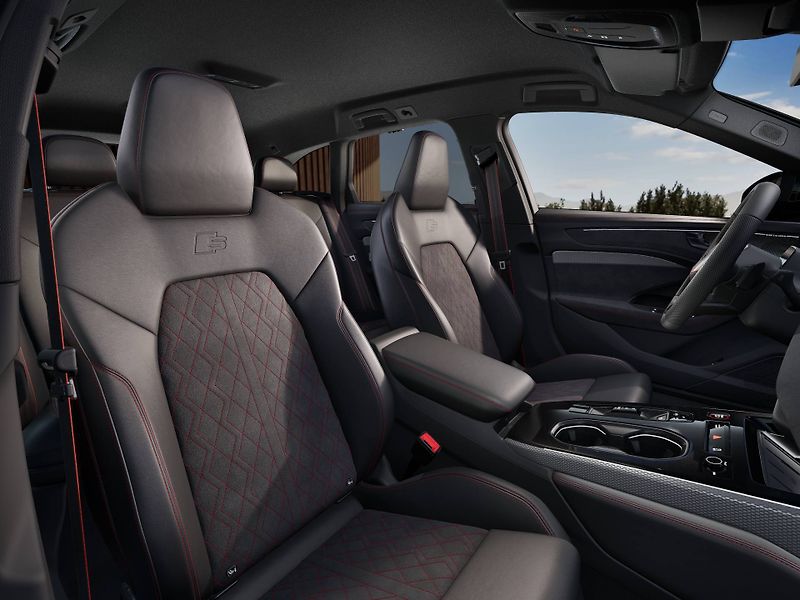 Audi A6 Allroad 7STT 3,0TDI - fotka 6 z 7