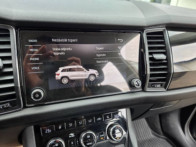 Škoda Kodiaq (2020) 2.0 TDI DSG 4M Laurin&Klement - fotka 27 z 46