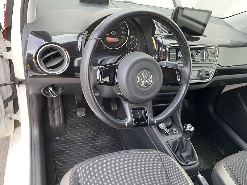 Volkswagen up! (2012) 1.0 i, AC - fotka 12 z 17