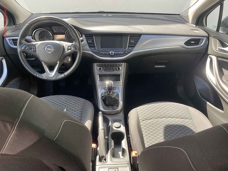 Opel Astra (2018) 1.4T, Navi, +kola - fotka 8 z 20