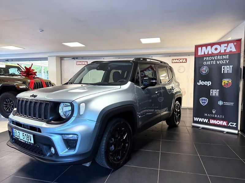 Jeep Renegade (2022) 1.3 T Plug-in Hybrid 4xe AT6 2 - fotka 3 z 21